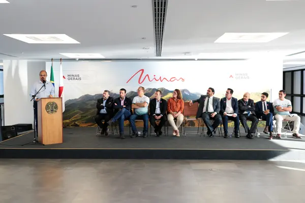 Governo de Minas anuncia primeira etapa das obras de pavimentação entre Rio Pardo de Minas e Mato Verde, no Norte do estado