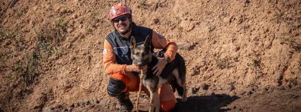 Bombeiros de Minas utilizam experiência em Brumadinho para localizar vítimas desaparecidas no Rio Grande do Sul