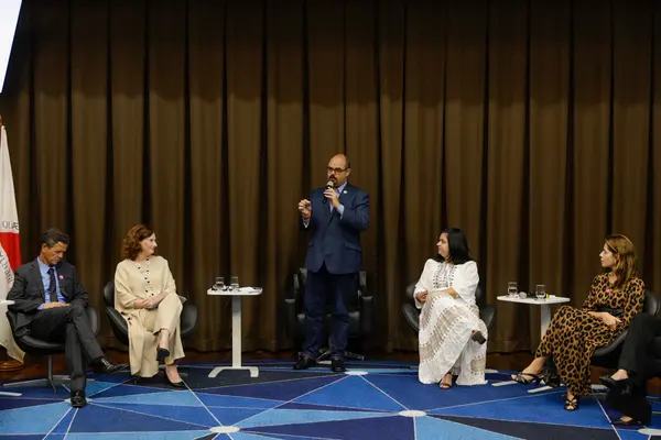 Governo de Minas apresenta ações em 1º Seminário Estadual pela Primeira Infância