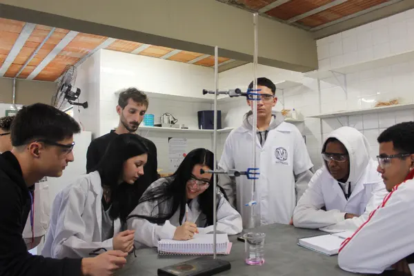 Governo de Minas expande Projeto Somar para gestão compartilhada em escolas estaduais