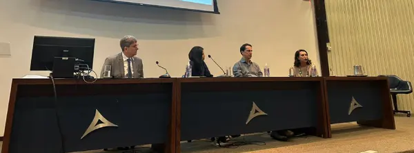 Primeiro dia da 2ª Semana Mineira de Linguagem Simples traz debates e reflexões sobre a adoção da metodologia