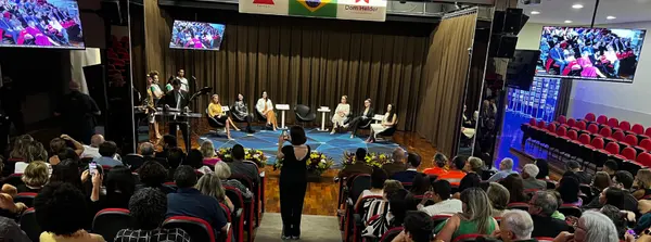 Conselho Estadual de Educação entrega Prêmio Heley de Abreu para cinco educadores destaques de Minas Gerais