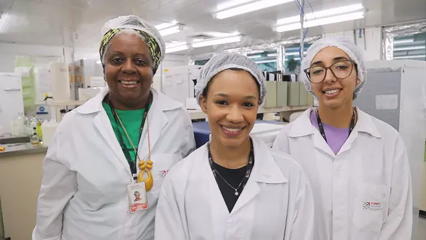 Governo de Minas apoia jovem pesquisadora que desenvolve estudo sobre câncer