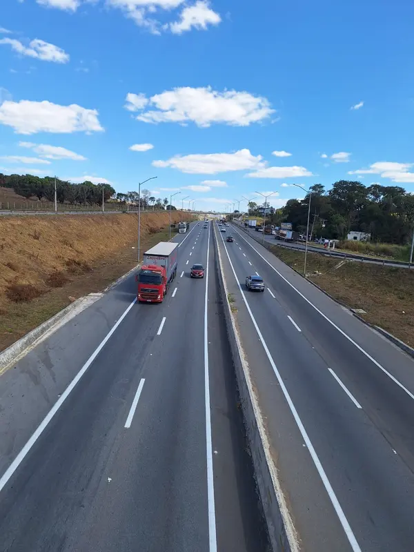 Veículos de grande porte terão tráfego restrito nas rodovias estaduais durante feriado de Semana Santa