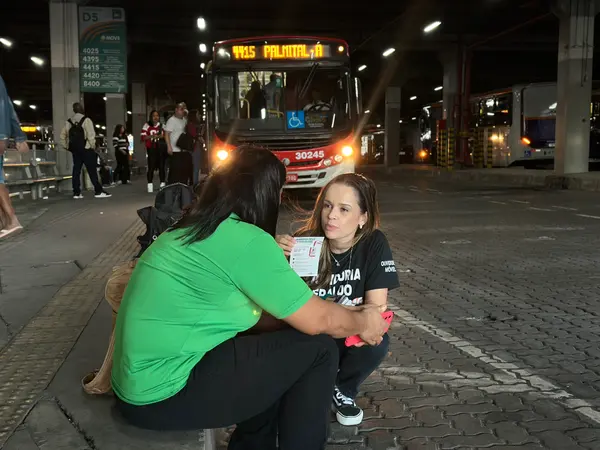 Usuários do transporte público são ouvidos pelo Governo de Minas no Terminal Vilarinho