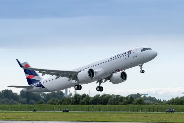 Com apoio do Governo de Minas, Latam anuncia rota direta Uberaba-Guarulhos