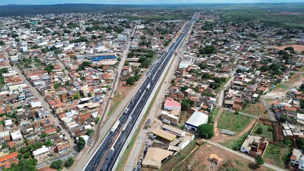 Governo de Minas entrega obras do Anel Viário de Bocaiúva e inaugura novo marco de mobilidade e desenvolvimento no Norte do estado