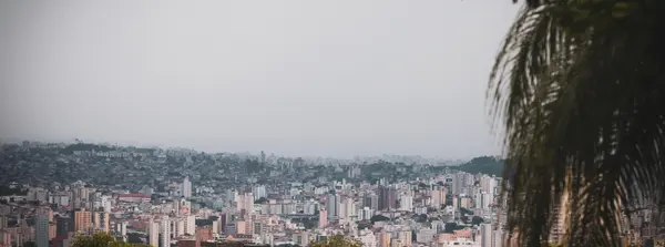 Governo de Minas emite alerta para fortes chuvas e risco de deslizamentos neste fim de semana