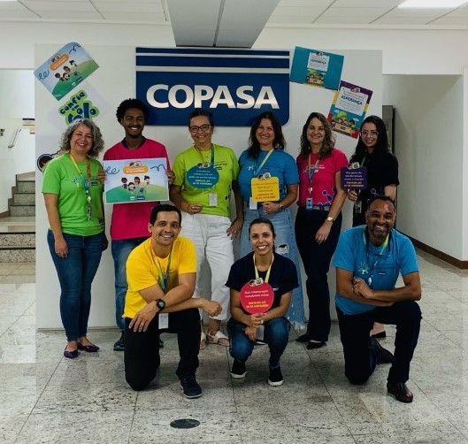 Agência Minas Gerais  Programa da Copasa já beneficiou 30 mil
