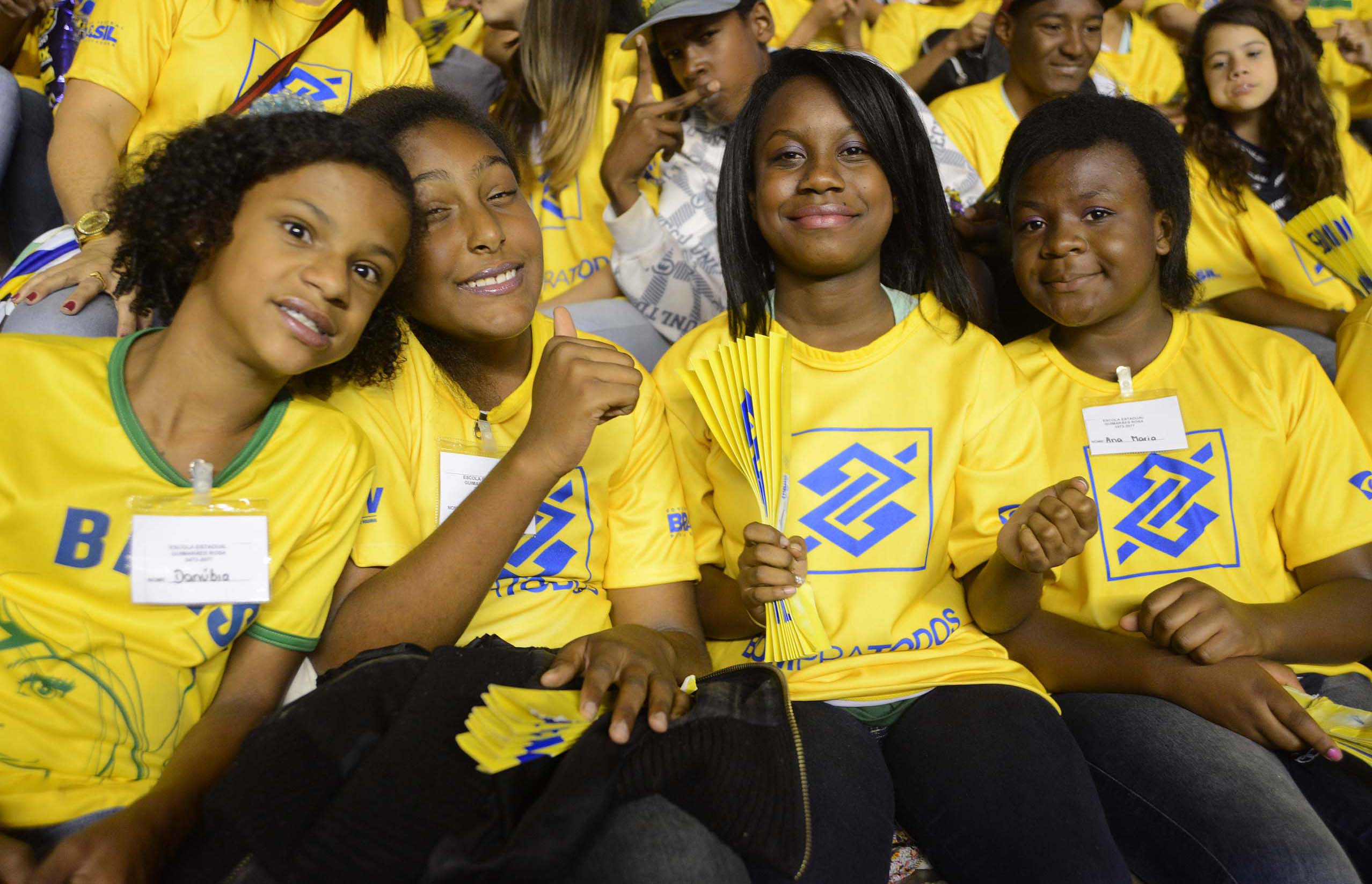 Danúbia, Rebeca, Bárbara e Ana Maria acompanharam a partida no Mineirinho // Omar Freire/Imprensa MG