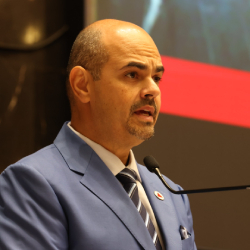 Unveil 8a21a6f614db065bb1ca2c21a5c803aede783f93e5277febbd47f37d9dbae4ca