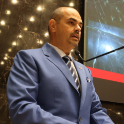 Unveil 8a21a6f614db065bb1ca2c21a5c803aede783f93e5277febbd47f37d9dbae4ca