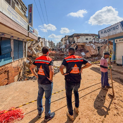 Unveil 8a21a6f614db065bb1ca2c21a5c803aede783f93e5277febbd47f37d9dbae4ca