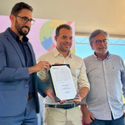 Unveil 8a21a6f614db065bb1ca2c21a5c803aede783f93e5277febbd47f37d9dbae4ca