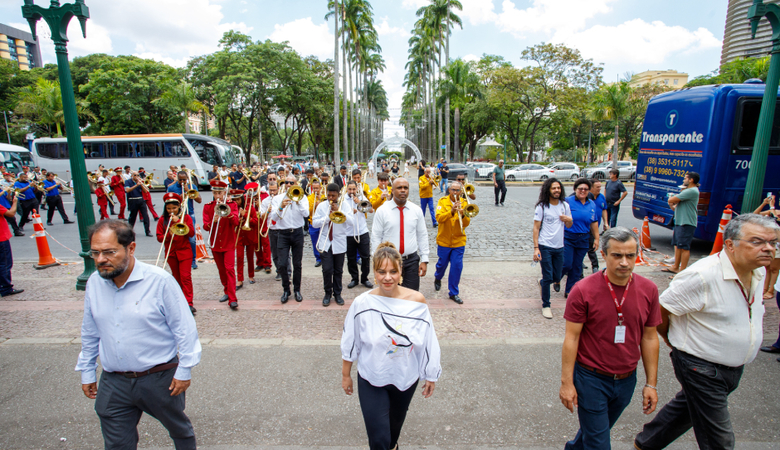 Unveil 8a21a6f614db065bb1ca2c21a5c803aede783f93e5277febbd47f37d9dbae4ca