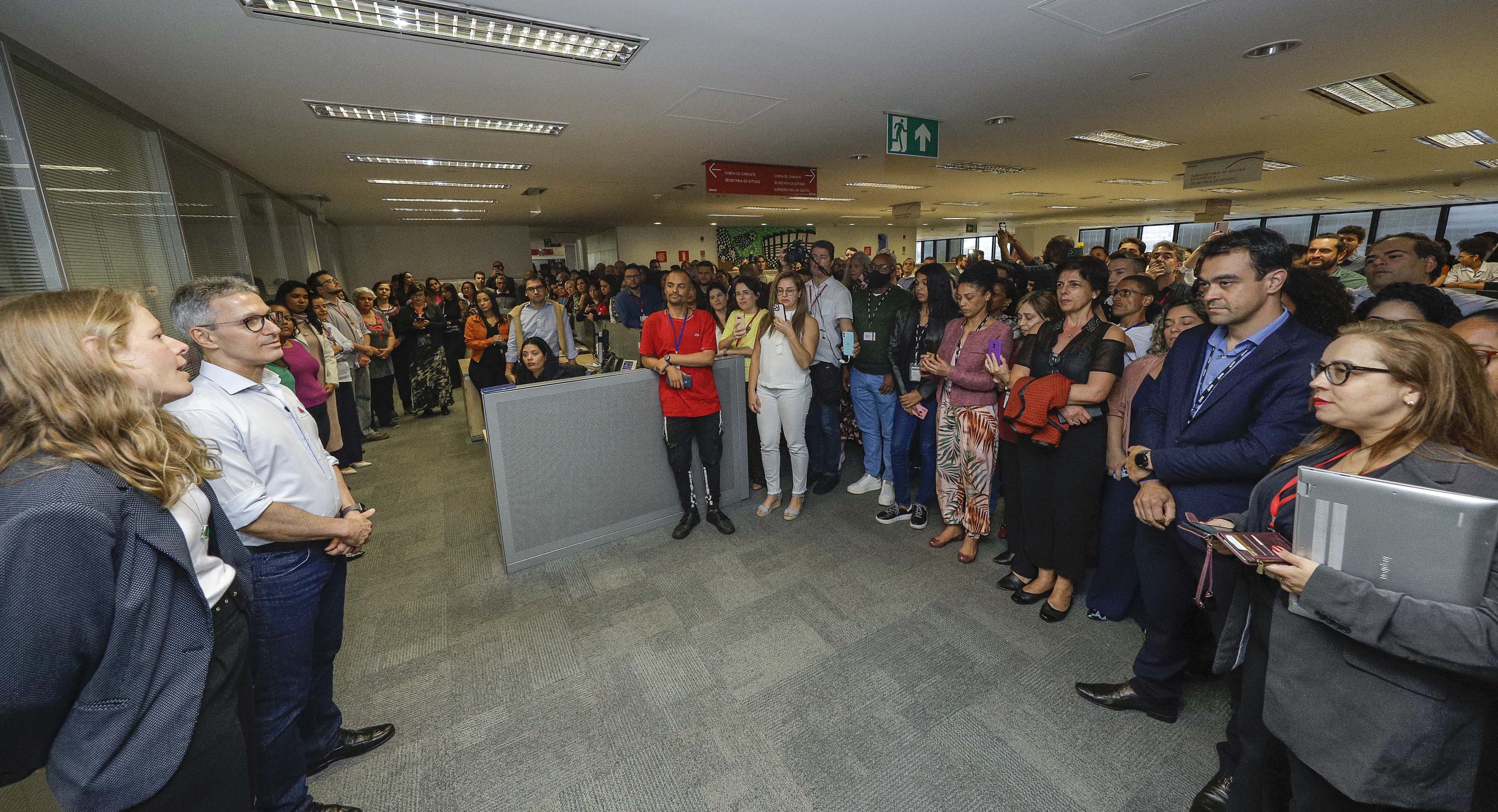 Agência Minas Gerais  Seplag-MG apresenta projetos estratégicos ao  governador