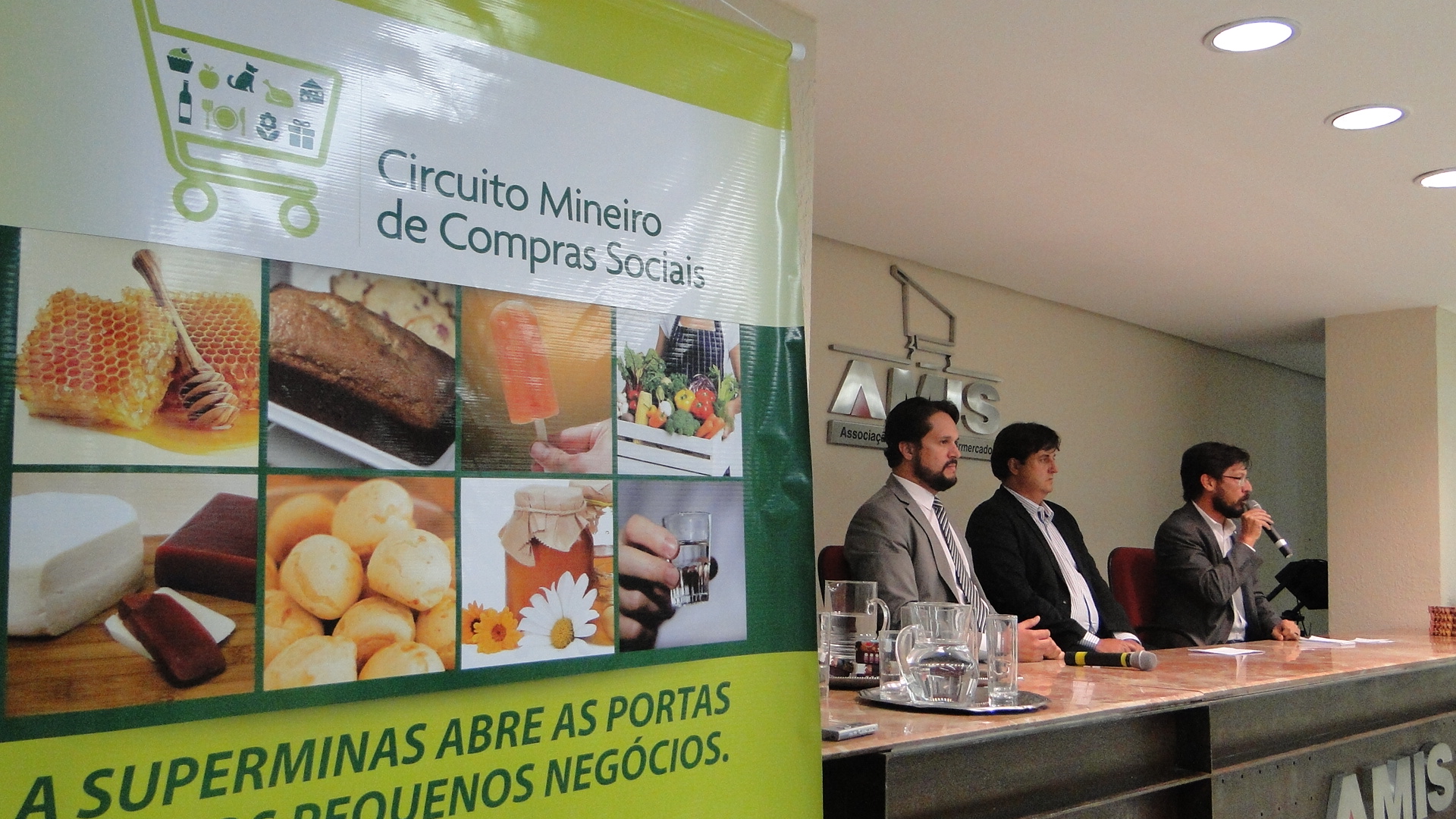 Evento debateu as melhores maneiras de inserção dos pequenos produtores rurais nas redes varejistas. (Foto: Divulgação)