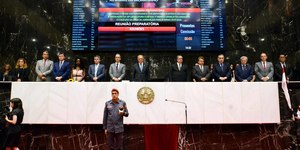 Unveil 8a21a6f614db065bb1ca2c21a5c803aede783f93e5277febbd47f37d9dbae4ca