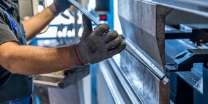 Unveil 8a21a6f614db065bb1ca2c21a5c803aede783f93e5277febbd47f37d9dbae4ca