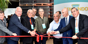 Unveil 8a21a6f614db065bb1ca2c21a5c803aede783f93e5277febbd47f37d9dbae4ca