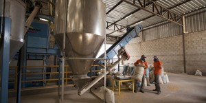 Unveil 8a21a6f614db065bb1ca2c21a5c803aede783f93e5277febbd47f37d9dbae4ca