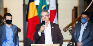 Unveil 8a21a6f614db065bb1ca2c21a5c803aede783f93e5277febbd47f37d9dbae4ca