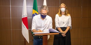 Unveil 8a21a6f614db065bb1ca2c21a5c803aede783f93e5277febbd47f37d9dbae4ca