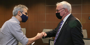 Unveil 8a21a6f614db065bb1ca2c21a5c803aede783f93e5277febbd47f37d9dbae4ca