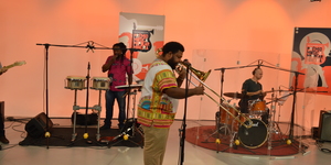 Unveil 8a21a6f614db065bb1ca2c21a5c803aede783f93e5277febbd47f37d9dbae4ca