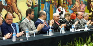 Unveil 8a21a6f614db065bb1ca2c21a5c803aede783f93e5277febbd47f37d9dbae4ca