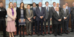 Unveil 8a21a6f614db065bb1ca2c21a5c803aede783f93e5277febbd47f37d9dbae4ca