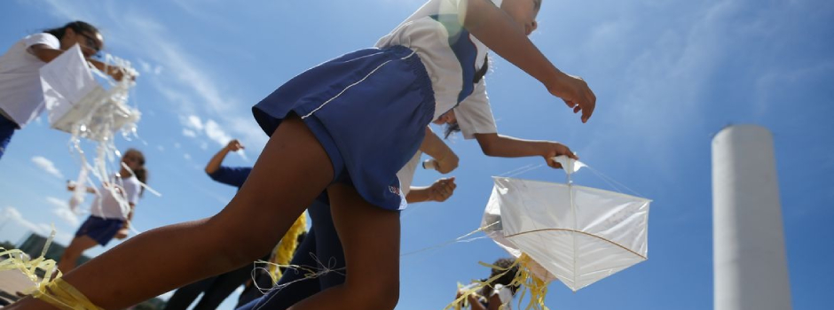 Agencia Minas Gerais |  La campaña “A Vida Por Um Fio” concientiza sobre los peligros del uso y venta de líneas afiladas