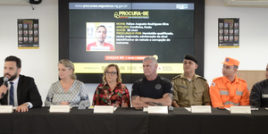 Unveil 8a21a6f614db065bb1ca2c21a5c803aede783f93e5277febbd47f37d9dbae4ca