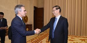 Unveil 8a21a6f614db065bb1ca2c21a5c803aede783f93e5277febbd47f37d9dbae4ca