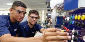 Unveil 8a21a6f614db065bb1ca2c21a5c803aede783f93e5277febbd47f37d9dbae4ca