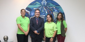 Unveil 8a21a6f614db065bb1ca2c21a5c803aede783f93e5277febbd47f37d9dbae4ca