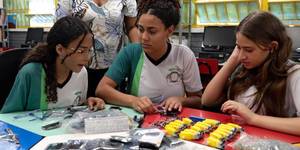 Unveil 8a21a6f614db065bb1ca2c21a5c803aede783f93e5277febbd47f37d9dbae4ca