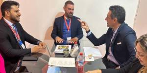 Unveil 8a21a6f614db065bb1ca2c21a5c803aede783f93e5277febbd47f37d9dbae4ca