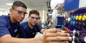 Unveil 8a21a6f614db065bb1ca2c21a5c803aede783f93e5277febbd47f37d9dbae4ca