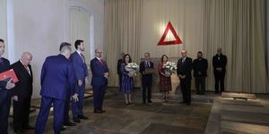 Unveil 8a21a6f614db065bb1ca2c21a5c803aede783f93e5277febbd47f37d9dbae4ca