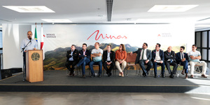 Unveil 8a21a6f614db065bb1ca2c21a5c803aede783f93e5277febbd47f37d9dbae4ca