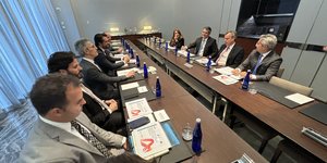 Unveil 8a21a6f614db065bb1ca2c21a5c803aede783f93e5277febbd47f37d9dbae4ca