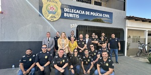 Unveil 8a21a6f614db065bb1ca2c21a5c803aede783f93e5277febbd47f37d9dbae4ca