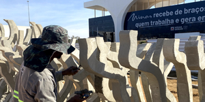 Unveil 8a21a6f614db065bb1ca2c21a5c803aede783f93e5277febbd47f37d9dbae4ca