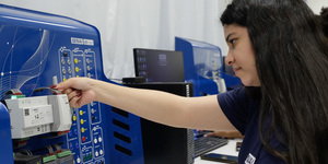 Unveil 8a21a6f614db065bb1ca2c21a5c803aede783f93e5277febbd47f37d9dbae4ca