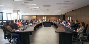 Unveil 8a21a6f614db065bb1ca2c21a5c803aede783f93e5277febbd47f37d9dbae4ca