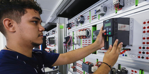 Unveil 8a21a6f614db065bb1ca2c21a5c803aede783f93e5277febbd47f37d9dbae4ca