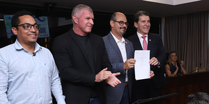 Unveil 8a21a6f614db065bb1ca2c21a5c803aede783f93e5277febbd47f37d9dbae4ca