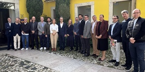 Unveil 8a21a6f614db065bb1ca2c21a5c803aede783f93e5277febbd47f37d9dbae4ca