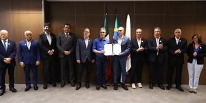 Unveil 8a21a6f614db065bb1ca2c21a5c803aede783f93e5277febbd47f37d9dbae4ca